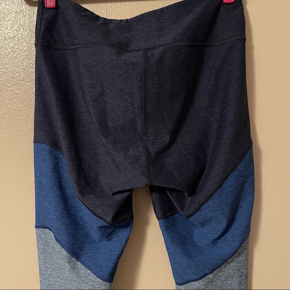 OUTDOOR VOICES 7/8 High Rise Blue Colorblock Workout Leggings - Picture 3 of 4